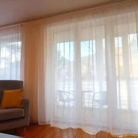 アパート Tatra Olla - *